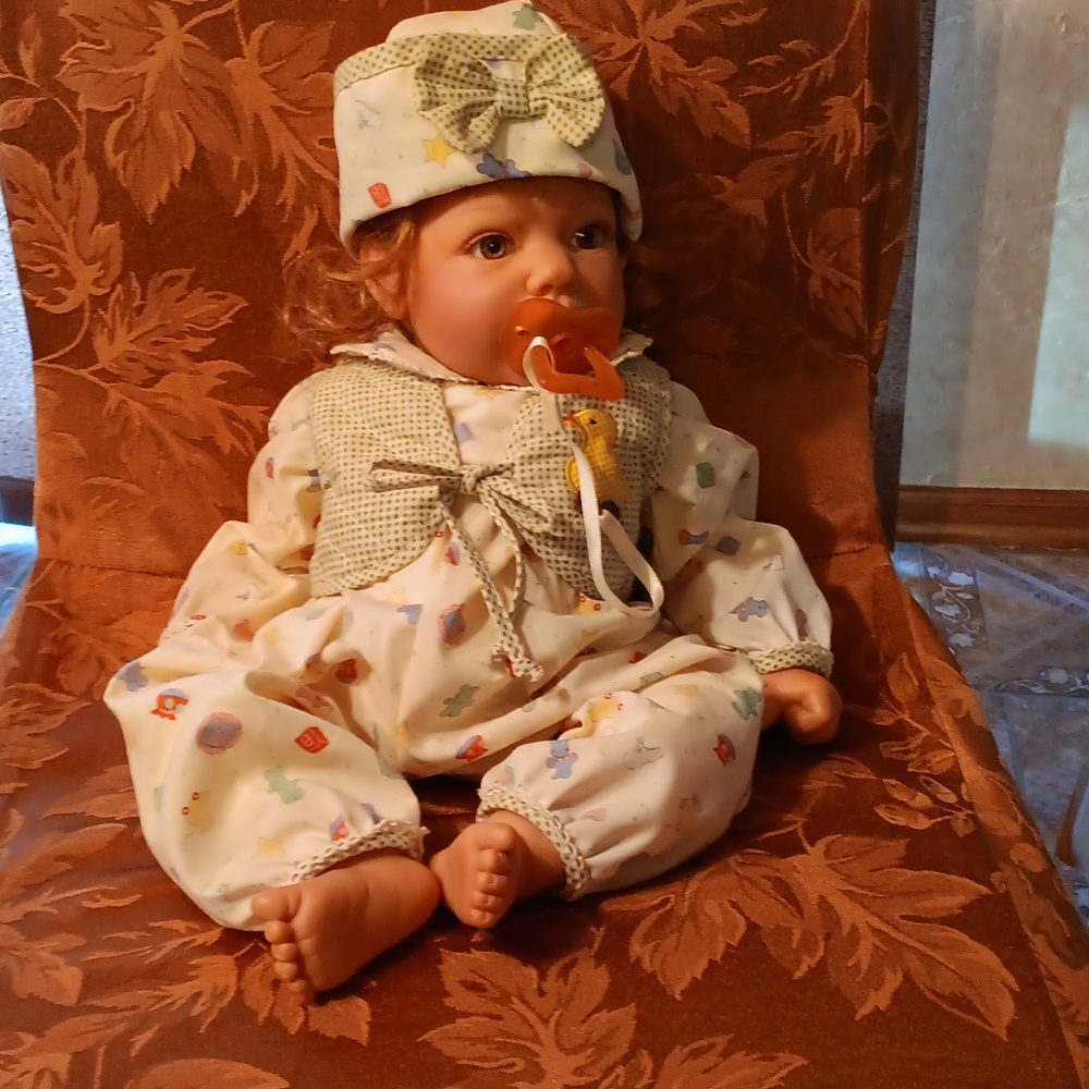 Lee Middleton by Reva "Lucky Ducky" vinyl baby doll.